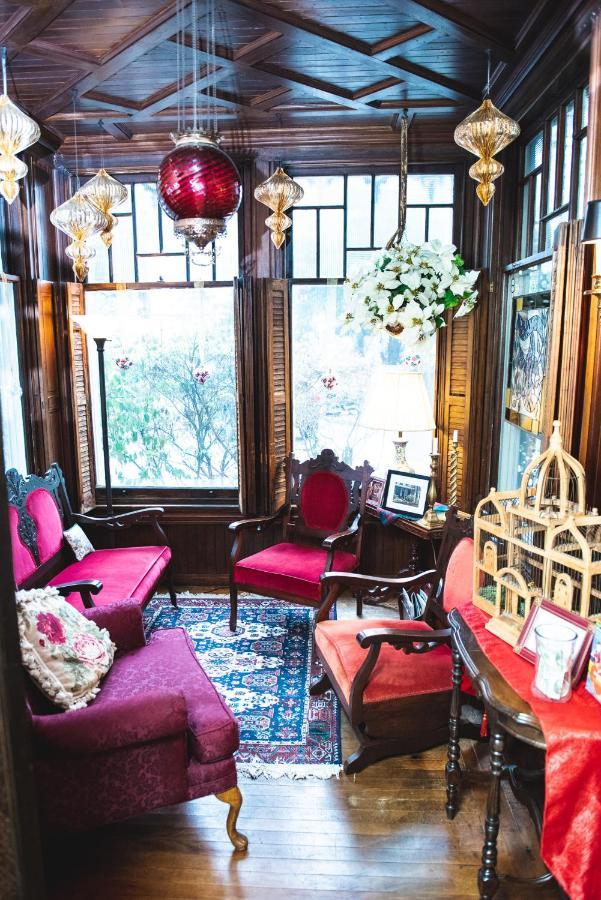 Faunbrook Bed & Breakfast (Adults Only) Уэст-Честер Экстерьер фото
