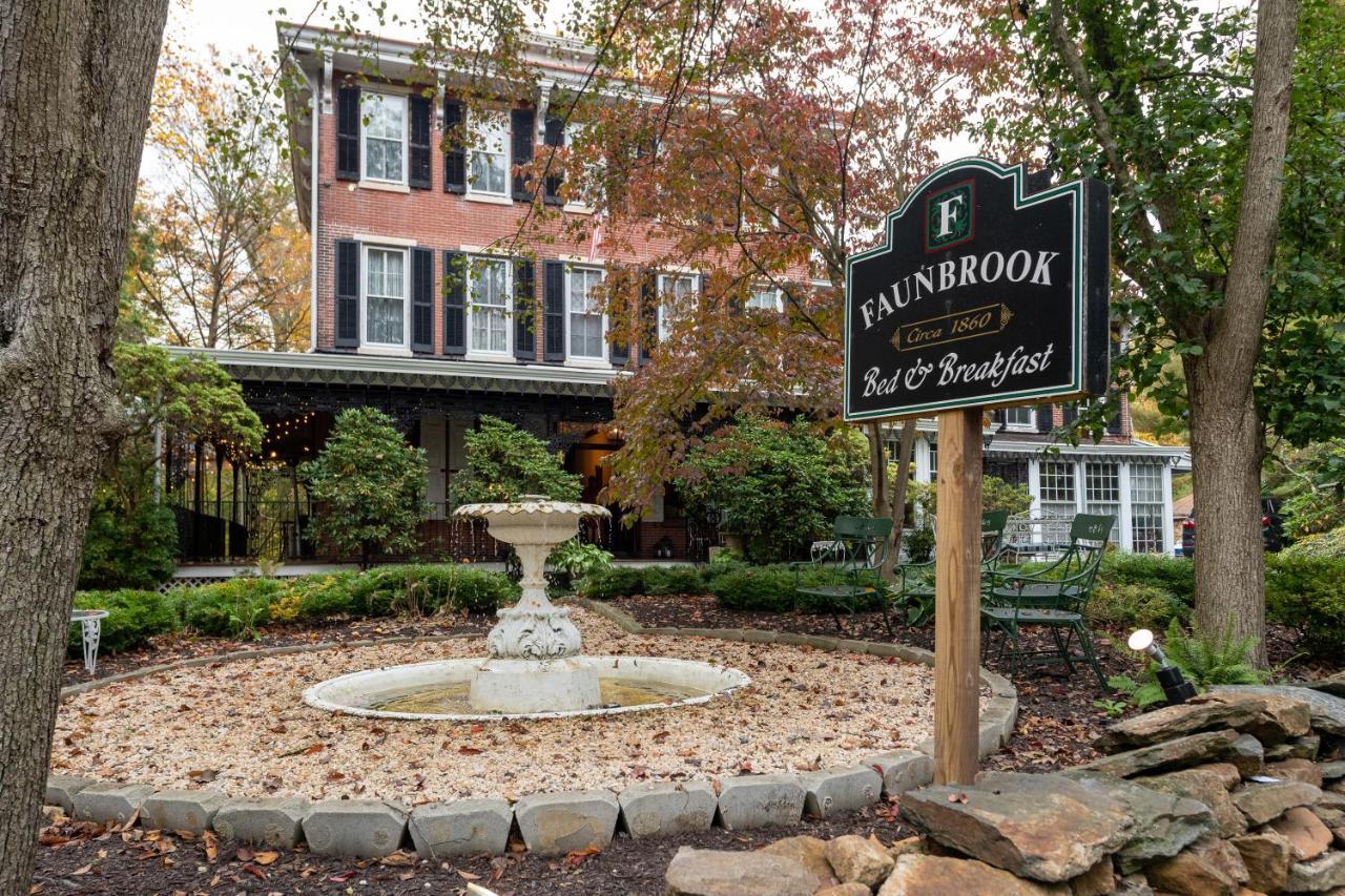 Faunbrook Bed & Breakfast (Adults Only) Уэст-Честер Экстерьер фото